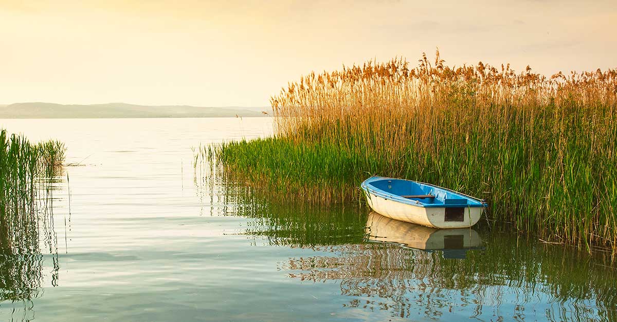 Rekreáčné plavby na loďke po okolí jazera Balaton
