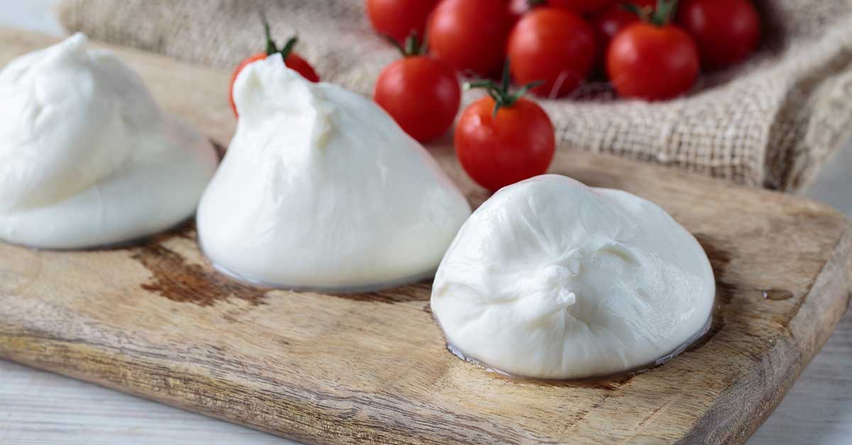 Miestna špecialita, syr Burrata